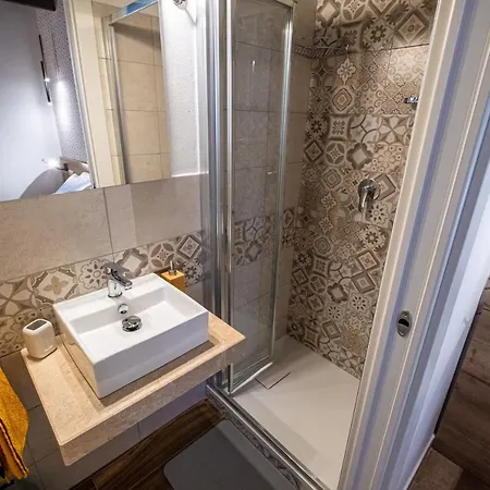 Avenida 12 Pensionat Alghero