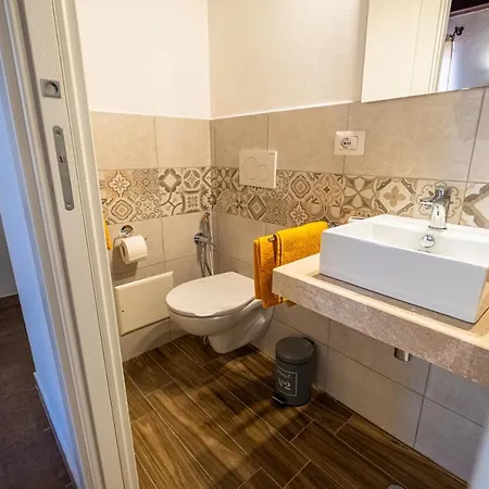 Avenida 12 3* אלגהרו