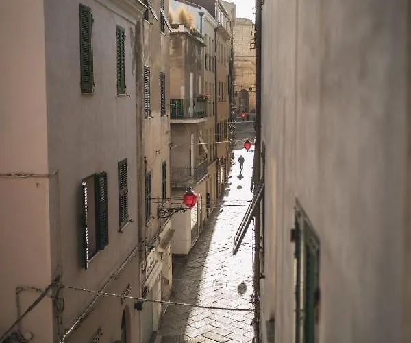 Avenida 12 Альгеро