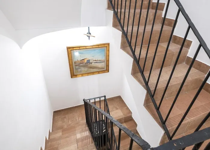 Avenida 12 Альгеро