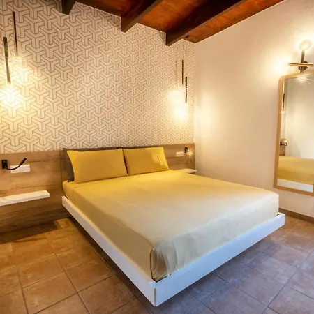 Guest house Avenida 12 *